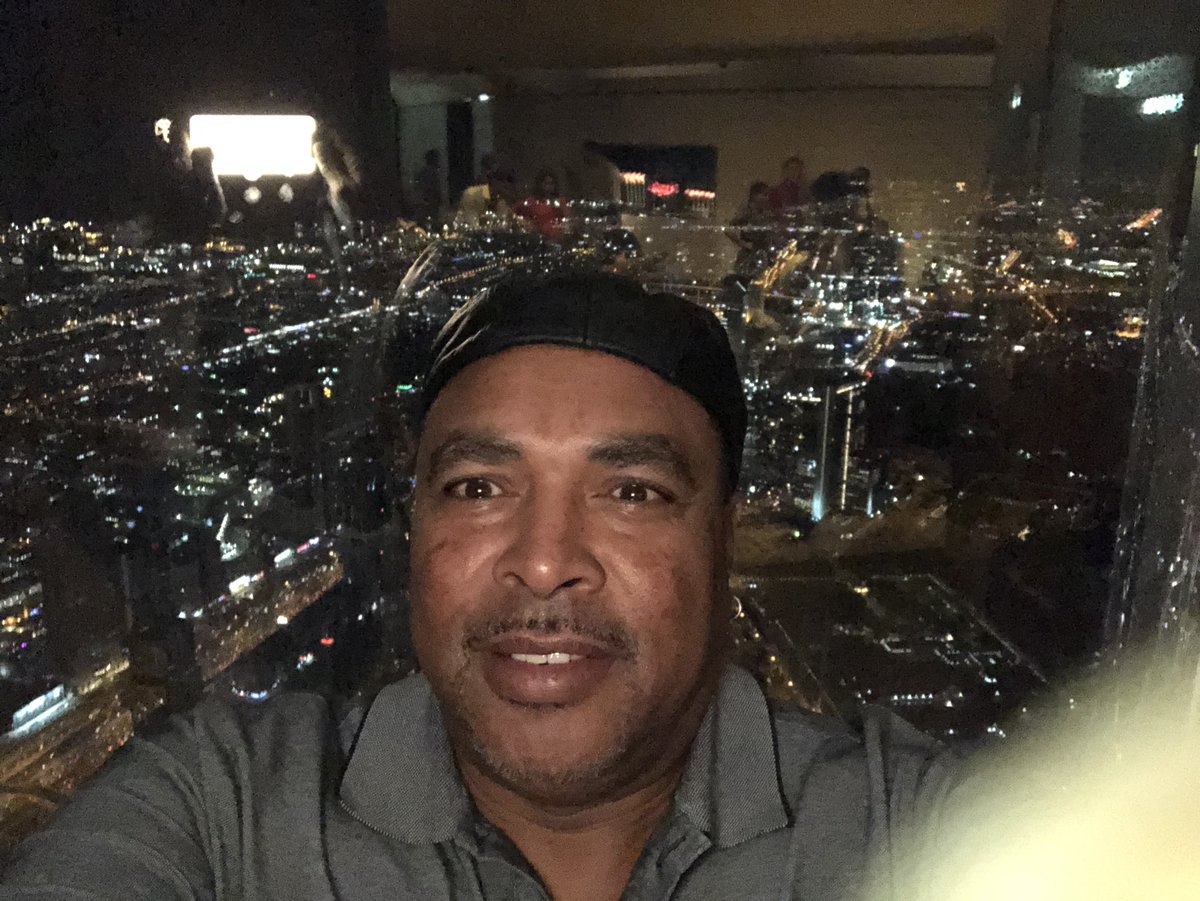 HotChocolats's tweet image. At the top of the world. #BurjKhalifa #Dubai #Chefmichaelpoole #hotchocolats