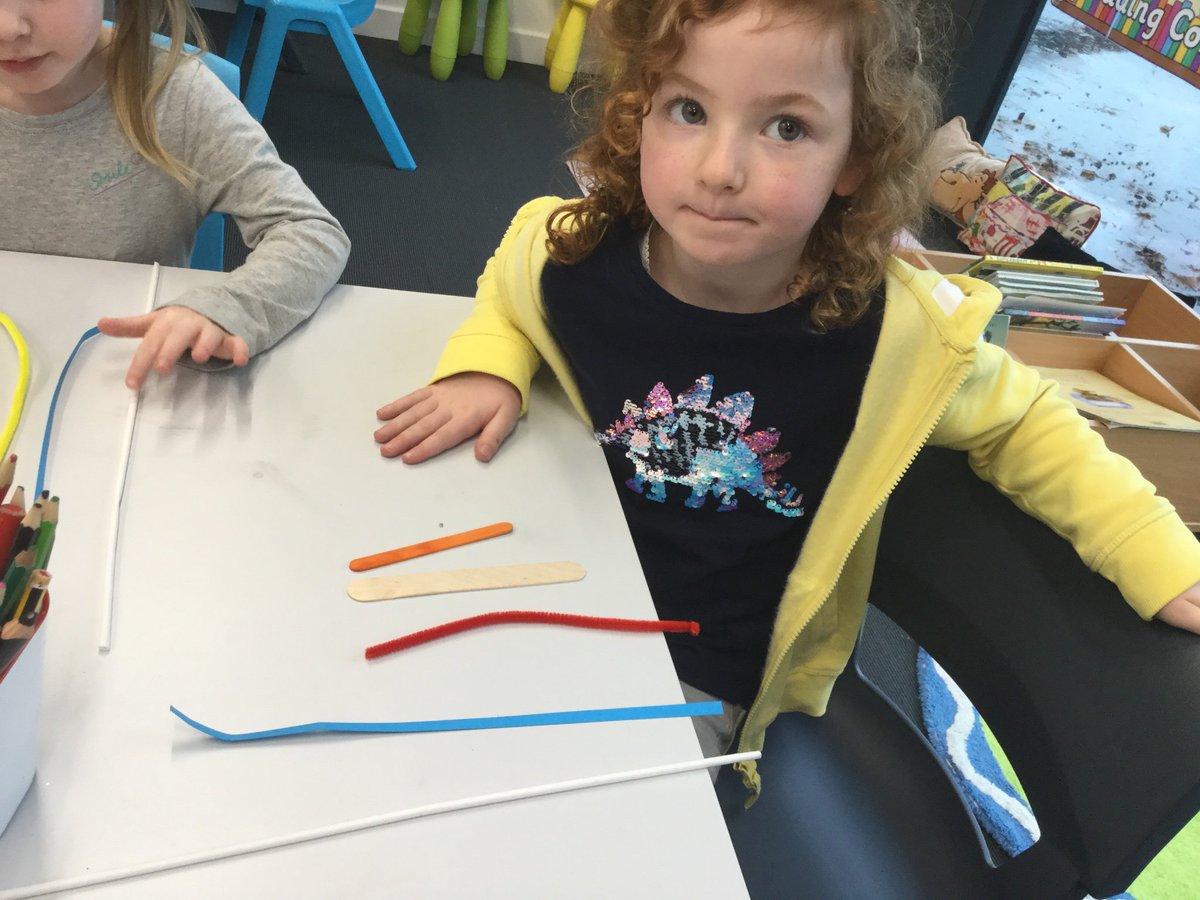 DimelowMrs's tweet photo. Primary 1 measuring. #weachievetogether  @Stoneywood_1 https://t.co/hW2WwVPcrx