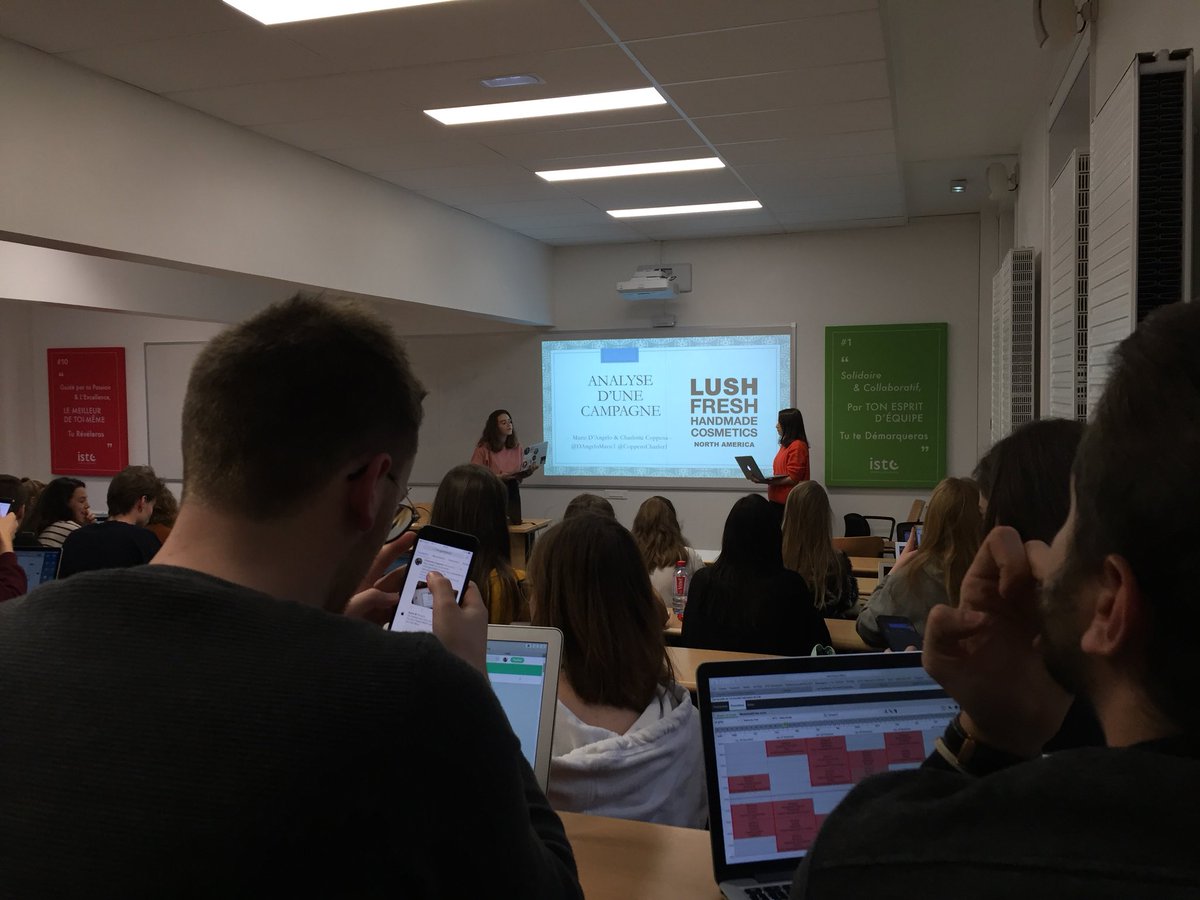 CarlStvnd's tweet photo. On écoute @DAngeloMarie1 et @CoppensCharlot1 qui ont analysé pour nous la campagne de Lush. @lushcosmetics #LiveTweet #RSistc3A https://t.co/6QHLNXxeZC
