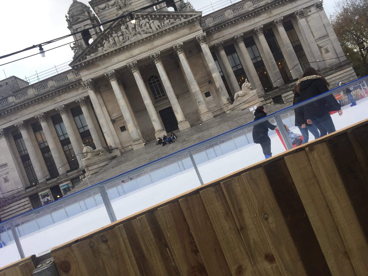 ExpressFM's tweet image. 3rd year Television and broadcasting students at the @portsmouthuni are taking over Express FM this Friday, tune in from 11:30 am for What’s On in December including an interview from the Guildhall Ice Rink!