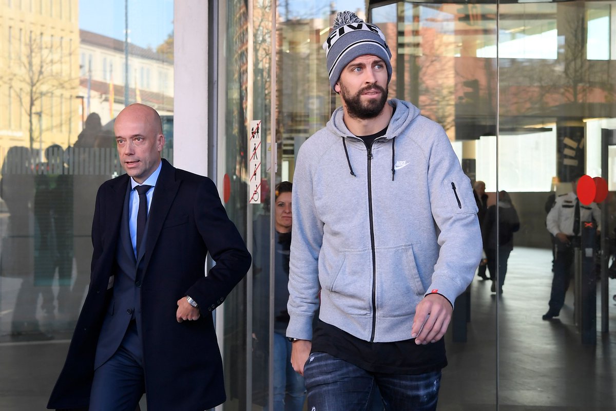 بعد اعترافه بمخالفة القانون.. محكمة تغرّم بيكيه 56 ألف دولار