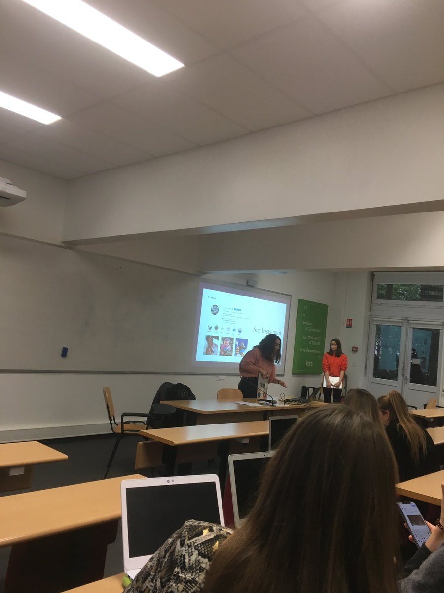 MargauxFoulon's tweet photo. Lush à misé sur une stratégie de complémentarité entre les réseaux sociaux afin de toucher un maximum de personnes ! #RSISTC3A #socialmedia #dragmas #lush https://t.co/naoN2NTcoj