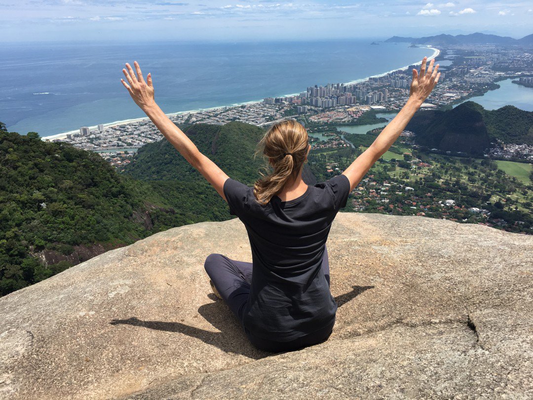 viagens_bacanas's tweet photo. O topo da Pedra Bonita tem uma das vistas mais incríveis da cidade do #riodejane... https://t.co/3D3ZNf1kq4 https://t.co/dwHciH67Rb