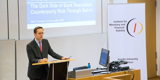'There is no 'one size fits all' in #BankResolution'. @georgringe in his IMFS Working Lunch on #counterparty #risk through #BailIn bit.ly/2JfSfVu #BankingRegulation #BankingUnion