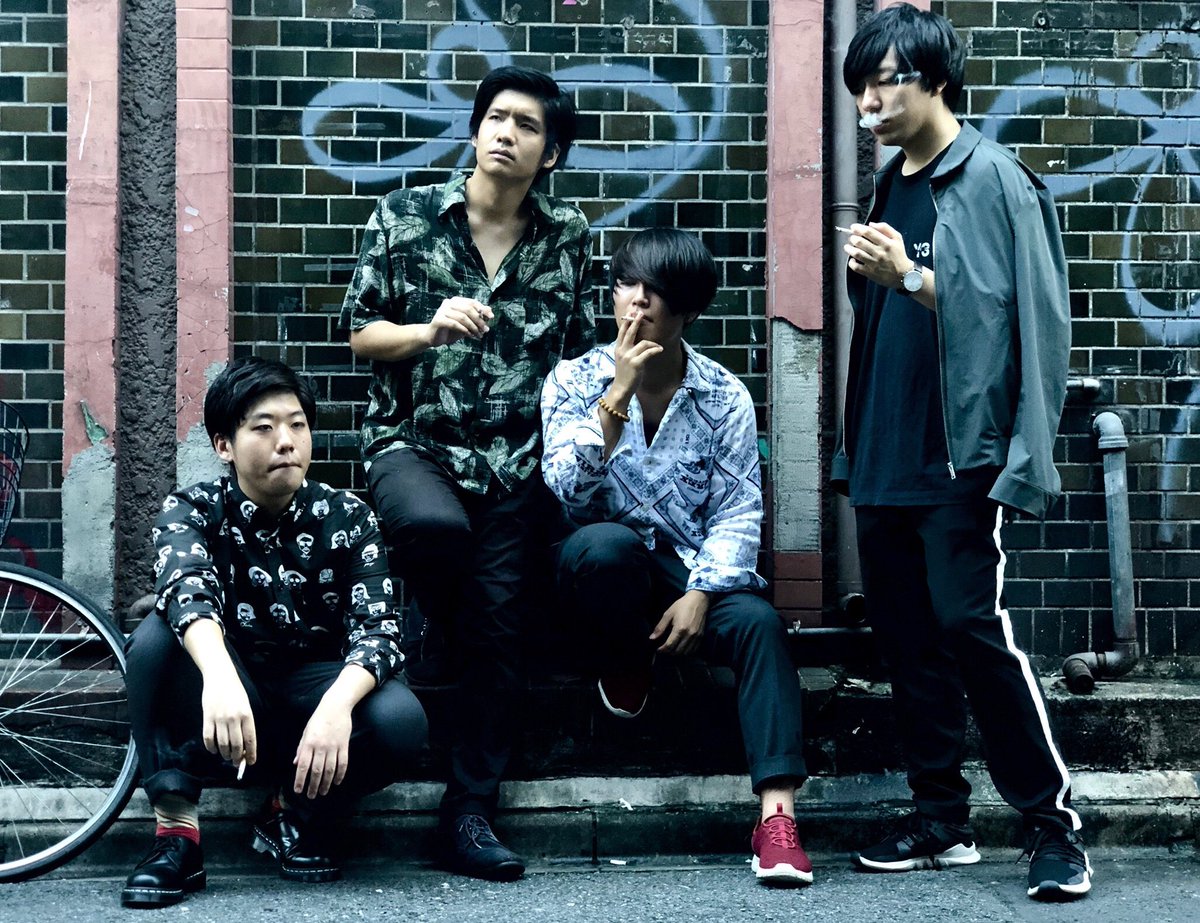 eight_choices's tweet photo. 12/9(日)、年内最後のLiveします!!
ぜひ来てください!!

◆Taste Of MiVK@新宿livefreak

開場17:00/開演17:30
前売¥2,500/当日¥3,000(+ 1drink)
act : MiVK/Junkbar/Liza Colby Sound (from US)/Panda In Closet/ASUCA/8choices/MASTER POOL/BERED

substage : サボテンサトシ/saki
live art : 那於 https://t.co/H8Pntyyd2b