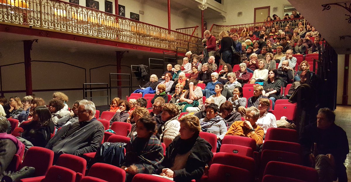 Retour en images de la projection de #NiJugeNiSoumise de #YvesHinant &amp; #JeanLibon au <a href="/MoisduDoc_be/">Le Mois du Doc</a> à <a href="/EspaceSenghor/">Espace Senghor</a> - Centre Culturel d'#Etterbeek (#Bruxelles) #MoisduDoc2018
<a href="/artemis_prod/">Artémis Productions</a> @CineartBE <a href="/thebureaufilms/">The Bureau Films</a> <a href="/lebureaufilms/">Le Bureau Films</a> <a href="/ArpSelection/">ARP Sélection</a>
#Postproduction #STUDIOLEQUIPE