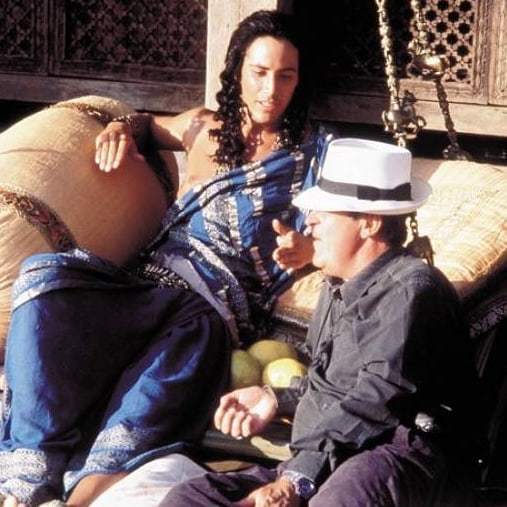 Keanu_Reeves_IT's tweet photo. Buon viaggio, Maestro...
#bertolucci #keanureeves #piccolobuddha #littlebuddha #bernardobertolucci #capolavoro #masterpiece #dietrolequinte #behindthescenes #nepal #filming #regia #regista #keanureevesitaly #krfb #tw #twitter #instapic #instagram #lunedì… https://t.co/XRqhgUlsGp https://t.co/3lzM8m9eyK