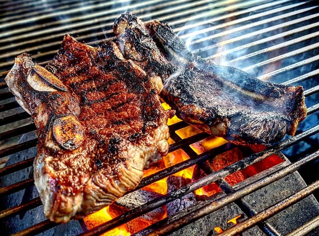 FoodPornLife_'s tweet photo. Carne alla griglia! 
Via chamberinos su IG
#carne #meat #food #foodie #delicious #recipes #foodporn #grilling #grill https://t.co/WuYlvU2CtT