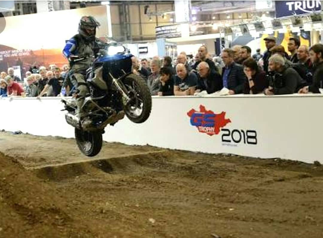 Kuma_Limited's tweet photo. KUMA team weekend
@motorcyclelive @ NEC Birmingham.
Such a cool event!
#kuma #motorcyclephonecharger
#aerial #wifikit #tvbracket #4gkit #mountingpole
https://t.co/lvua8o9Brg
Follow us @Kuma_Limited https://t.co/yjSvmS94ds