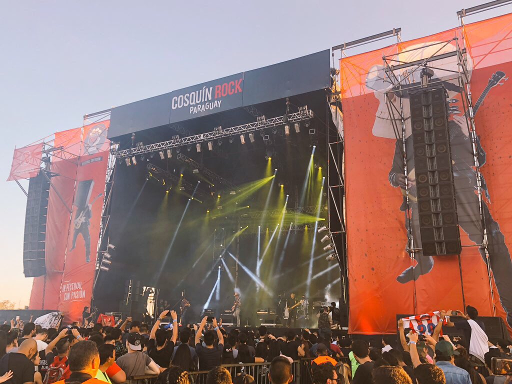 CosquinRockPy's tweet photo. No lo soñé #CRPY18 https://t.co/J63KOXsJS2