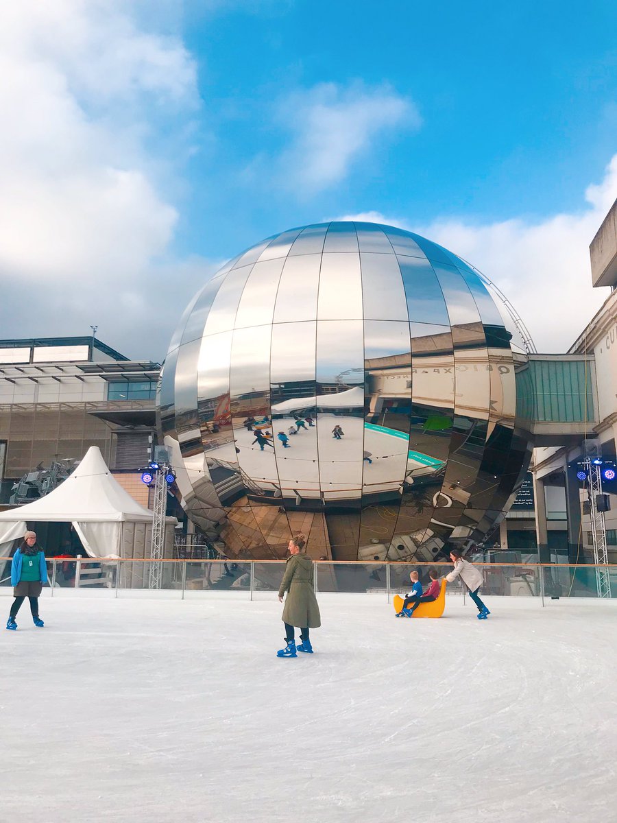 We had the best time ice skating at @wethecurious_ on Sunday! #MerryBristmas #VisitBristol ⛸⛸