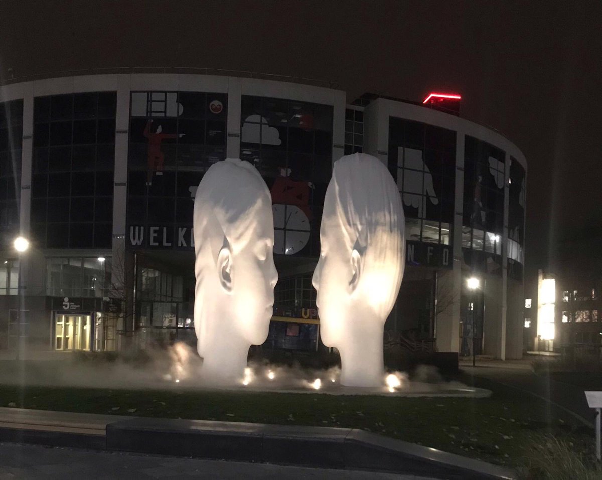 <a href="/lc_nl/">Leeuwarder Courant</a> @kirstenvsanten Wij hebben genoten van Leeuwarden en de uitwisselingen bij de <a href="/PlacesHope/">Places Of Hope</a> tentoonstelling van de landmakerspraktijken. <a href="/HannaLara/">Hanna Lára Pálsdóttir</a>