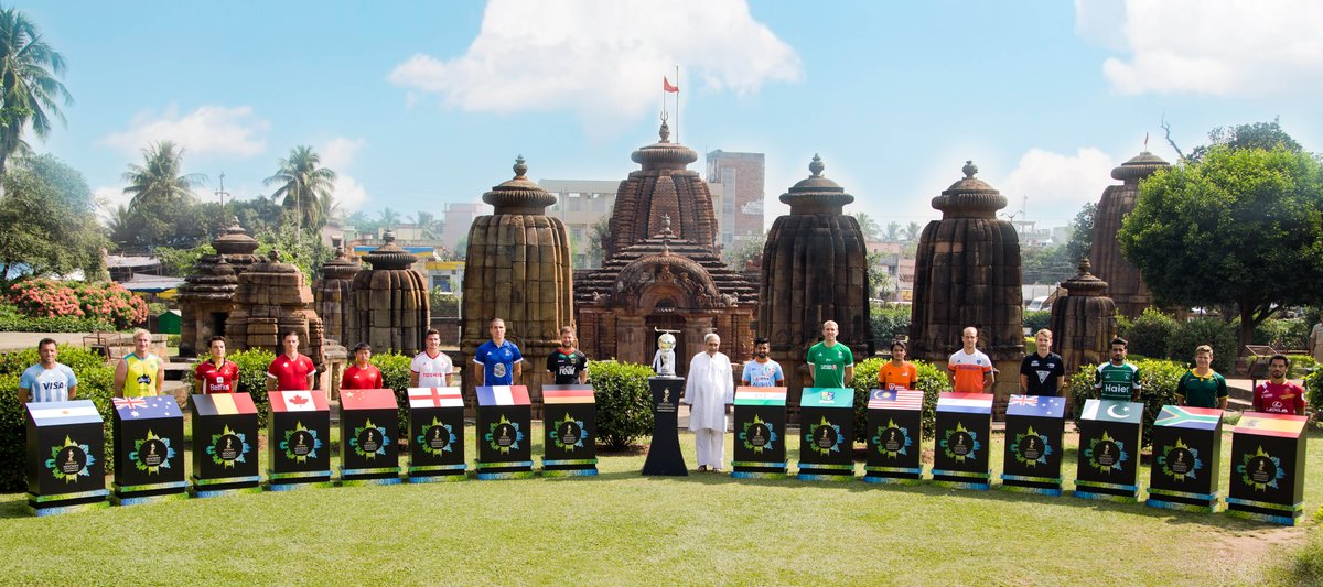FIH_Hockey's tweet image. Captain's Call to mark the beginning of Odisha Hockey Men's World Cup Bhubaneswar 2018! #HWC2018 
What a beautiful setting!! 
 @TheHockeyIndia @Naveen_Odisha @odisha_tourism 
📸 Hockey India