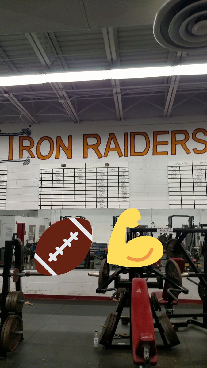 <a href="/SJ_THEWALL/">STONEWALL FOOTBALL</a> We appreciate the recruiting help Coach Walker! #brightfuture #playoffprogram #Team20 #HornetsNest