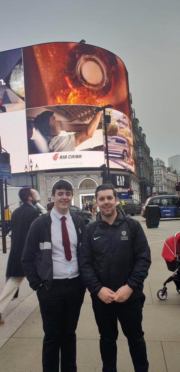 ScottMac_SL's tweet photo. Great couple of days in London last week with former participant Ally - 9 months sustained employment at @TogetherEnergy, and now starring in a @Street_League filming project! #movingintowork https://t.co/IqP0wr5Mts