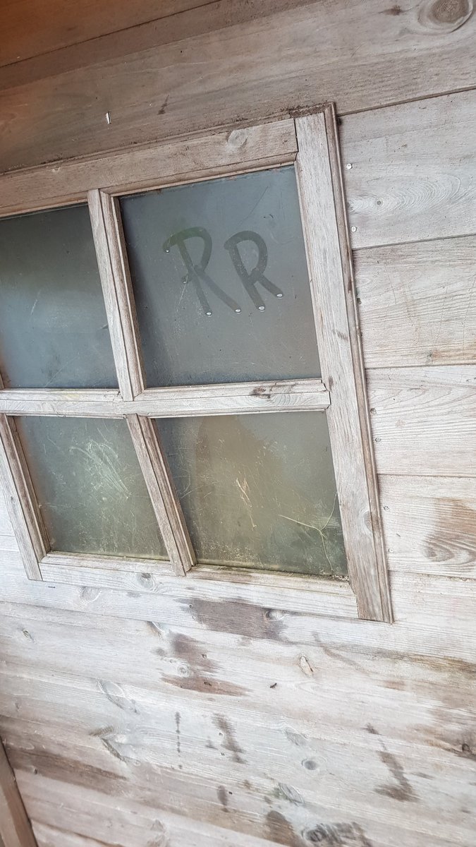 Avonbridgenurse's tweet photo. We were using the condensation on the windows to practice our #earlymarkingmaking #writingeverywhere https://t.co/EJUcBm5iSl