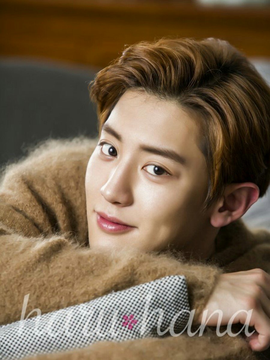 Morocco_EXOL's tweet photo. #HappyChanyeolDay 🎉🎂🎂🙌

Happy Birthday to the most humble, handsome, soft, caring and Lovely Hulan Being our One &amp; Only #CHANYEOL, 😘💖

Thank you for being @weareoneEXO's Member and thank you for being who you are Today!
We Love you and will For Ever Stay here for you💙💕 https://t.co/FK1EvNd95L