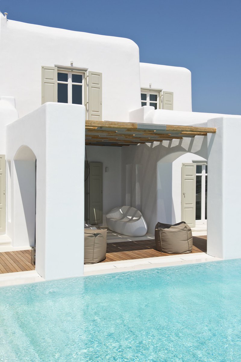 dilesvillas's tweet image. #Architecture is a form of visual #art ... ~ dilesvillas.com  / vacationrentalsmykonos.com ~ #Cycladicarchitecture #Greekarchitecture #villas #holidayhomes #vacationrentals #mykonosvillas #dilesvillas #greece
