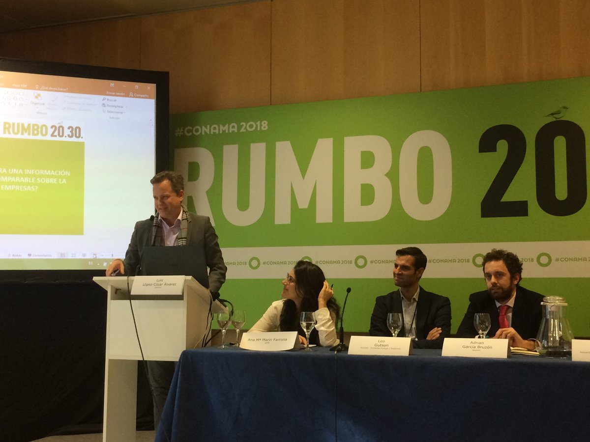 ecoacsa's tweet photo. Luis López-Cozar, #Azentúa, cita 3 puntos clave q echa de menos de Directiva #informaciónnofinanciera en #Conama2018: faltan en esta norma: 1.- Estandarización para poder comparar. 2.- Criterios de validación o verificación y 3.- Métricas (saber cómo medir los indicadores) https://t.co/hJ7tvLqivH
