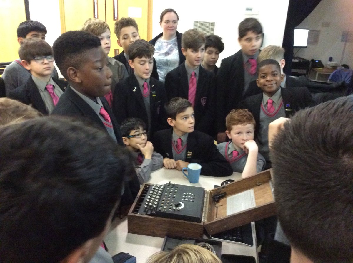MrPontinMaths's tweet photo. A brilliant code breaking workshop and a chance to use an Enigma Machine! 
https://t.co/Ux1MUUOnTW https://t.co/85yguWKTQE