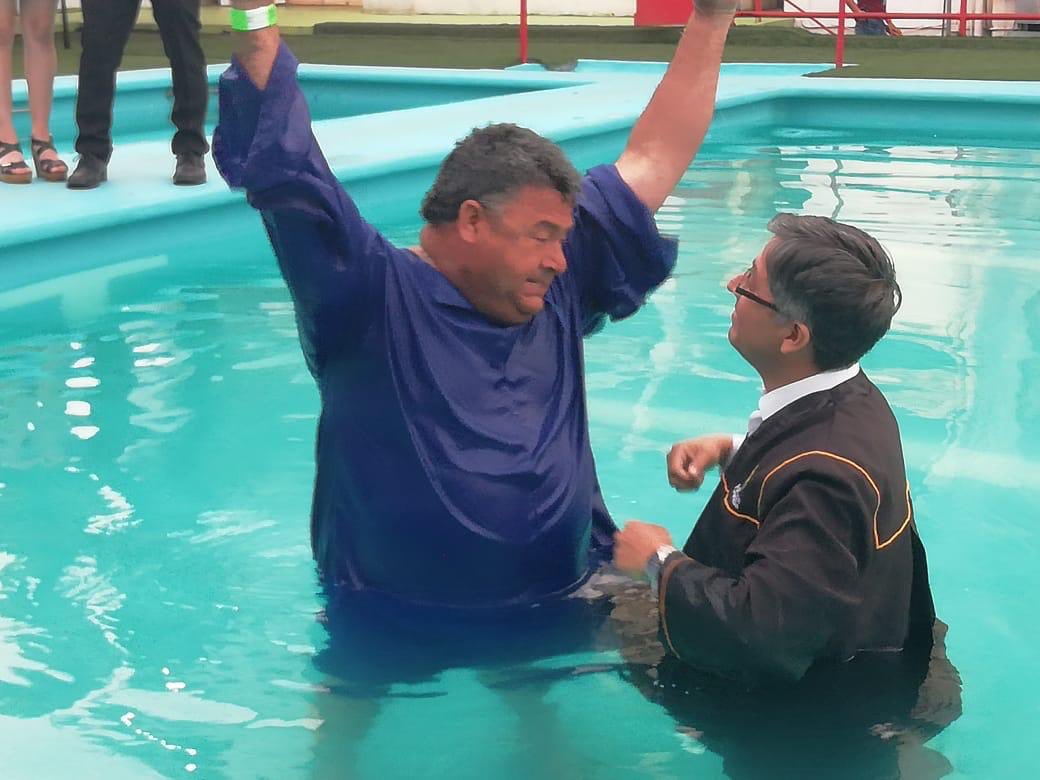 astudilloderodt's tweet photo. Hermoso testimonio de Pablo, fruto de la oración intercesora de su esposa y una iglesia amiga @iasd_anch @iasdchile https://t.co/GxxyL4sFYR