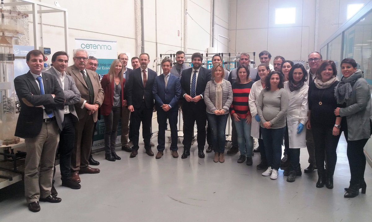 CETENMA's tweet photo. ✅Y qué mejor manera de empezar la semana que agradeciendo la visita de @LopezMirasF @jacello @NoeliaArroyoHer para conocer nuestro trabajo y nuestros proyectos
😀Gracias y hasta la próxima
#ValueWaste #Waste2Biofuel #SudoeStopCO2 #Reusagua #B2E4
#PiroresII #AltergenII #RIS3Mur https://t.co/eqykLMyiYu