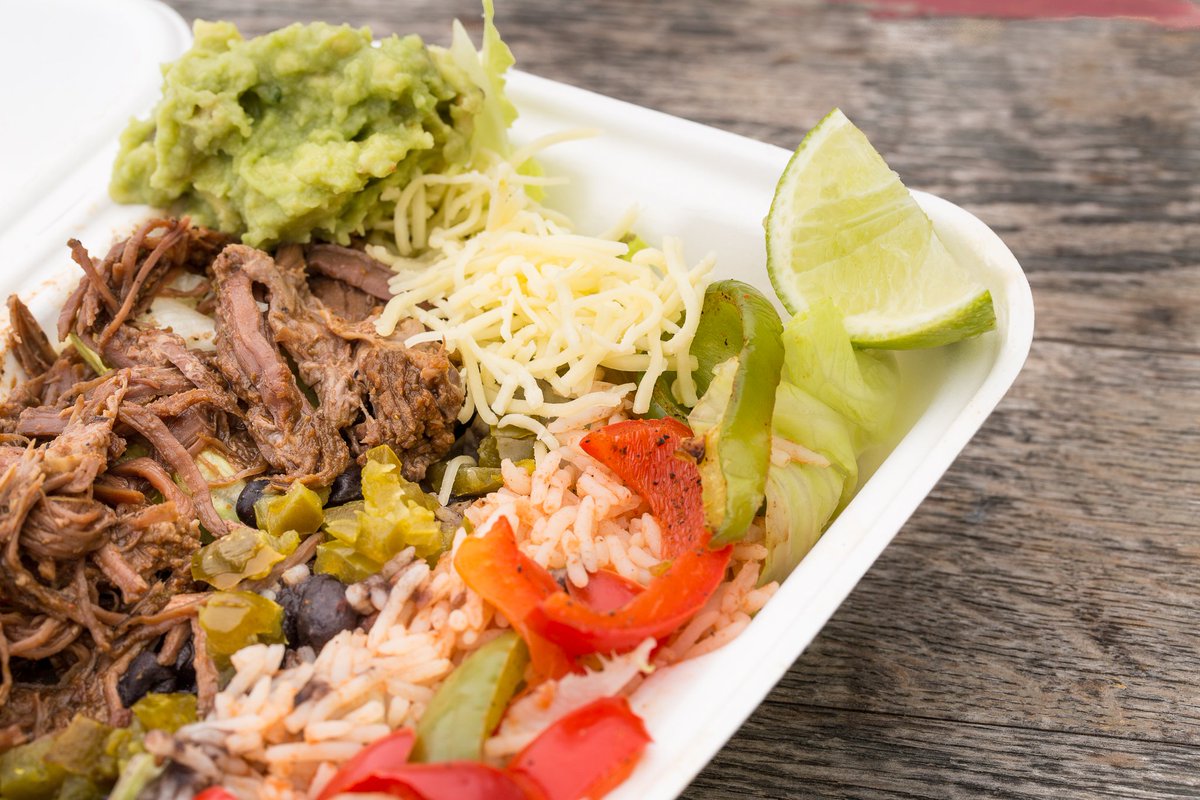 Need some #MondayMotivation? Try our delicious Barbacoa Salad Box for lunch today! 💪