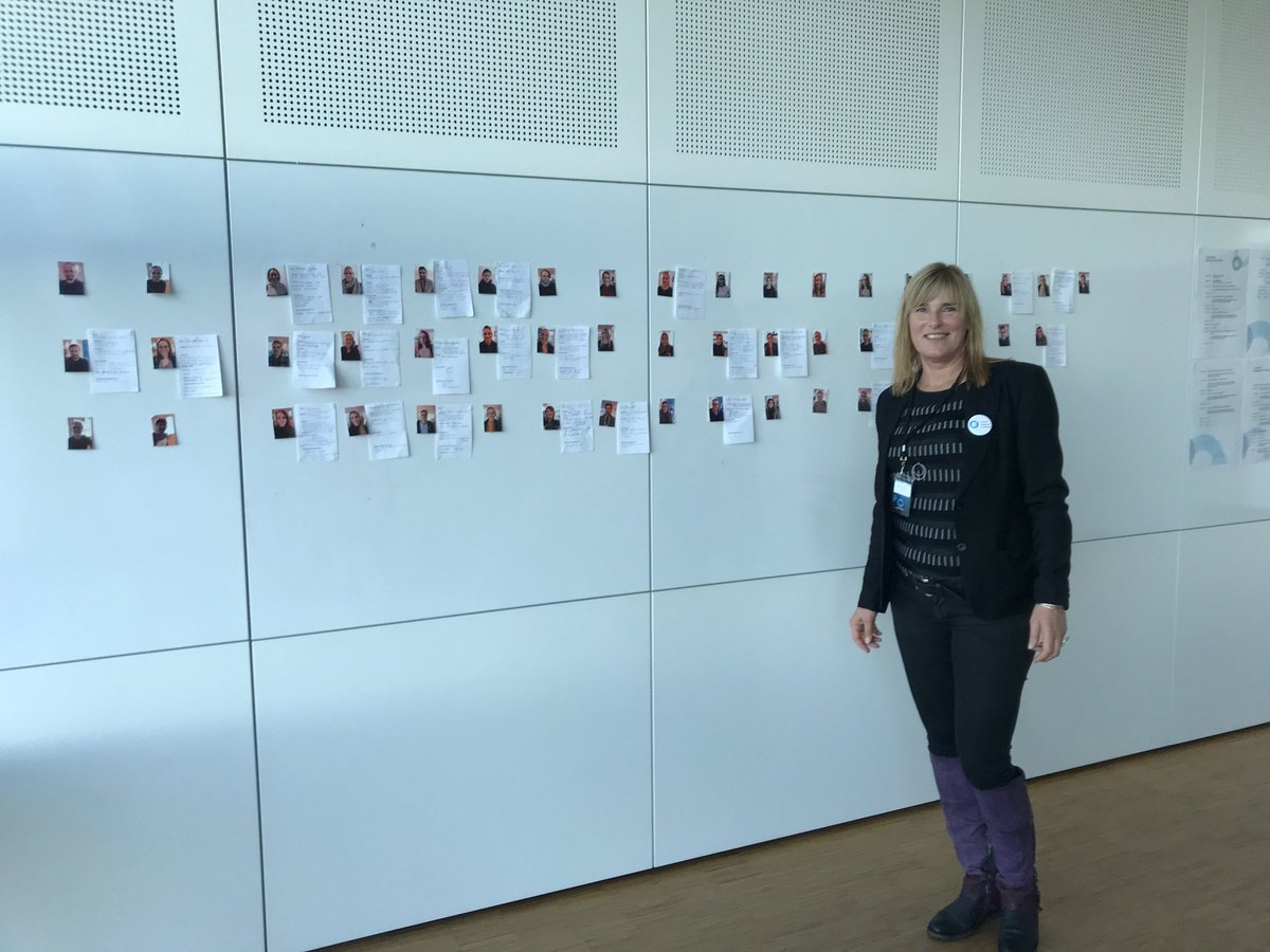 ⁦Indlæg af #FlemmingDela på ⁦@DDA_Denmark⁩ PhD kursus i Basal metabolism om at exercise kan være en mulig behandling af #T2D mens ⁦@DDA_Denmark⁩ Education manager ⁦<a href="/HusumJette/">Jette Husum</a>⁩ holder vagt ved kontakt væggen hvor yngre forskere kan teame up #DDAbasalmetabolism