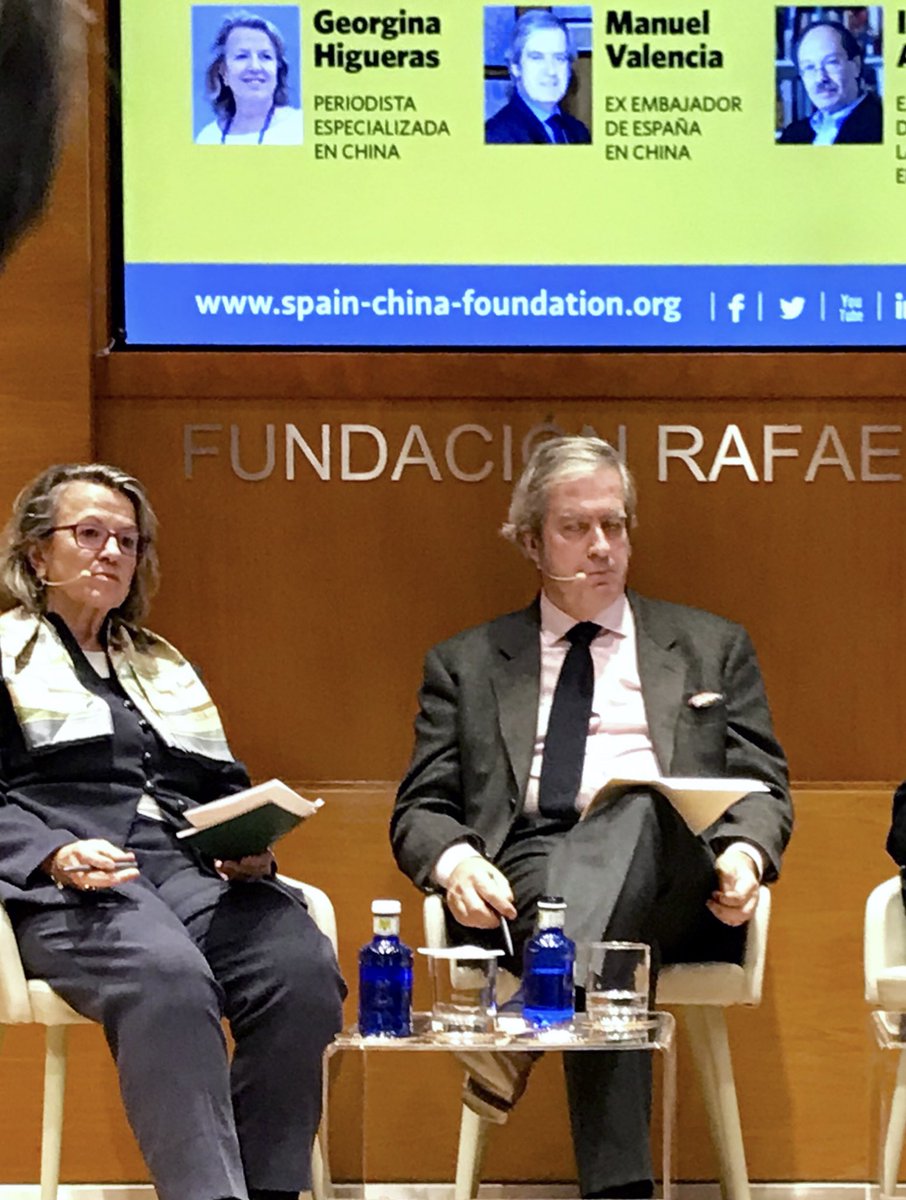 Angelabethen's tweet photo. Manuel Valencia, ex embajador de España en China asegura que “el partido es la espina dorsal de China, esto genera una buena dirección política pero una inseguridad jurídica entre los inversores extranjeros y nacionales”.  #FCECvisitaXI https://t.co/CFcqviEE6X
