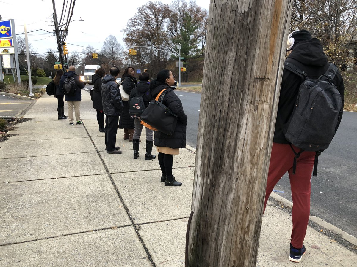 JENN2226's tweet photo. @NYCTBus @HeyNowJO @FilippaGrisafi @siadvance @gregmocker waiting mins for an sim8- 2272 arrives no seats then 2294 arrives no seats !  How much longer do we need to wait for this to be corrected! Stop reducing the service ! #sim8 #mta #siexpressbuses https://t.co/5wFTG7nQLC