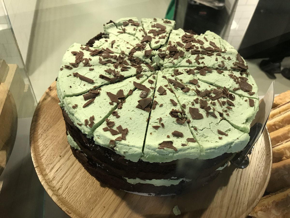 UR_Library's tweet photo. The Library cafe seems to get more and more treats in! We were very tempted by these earlier... and gave in! 😋
If you give in too, make sure you have your treats on GF or 1st!
#deliciousfood #vegan #worthit #library24 #stressless #treatyourself #yum #eatresponsibly https://t.co/CM0uukbpoi
