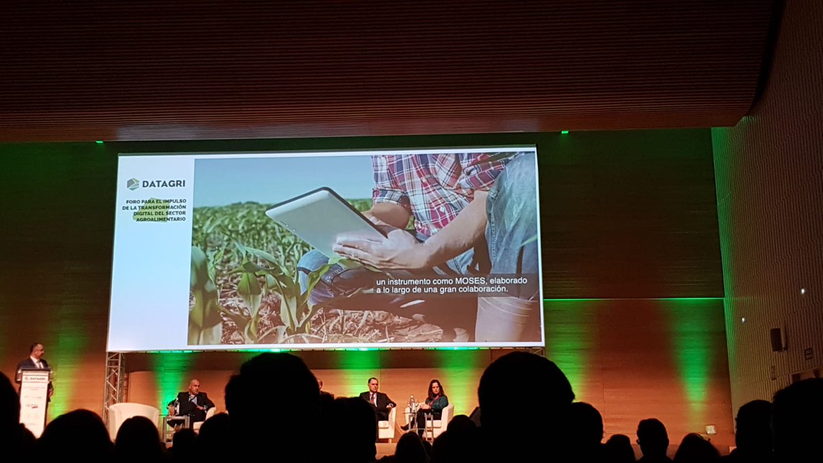 Project <a href="/MOSES_H2020/">mosesproject</a> at #DATAGRI2018 by <a href="/Esri_Spain/">Esri España</a> 
<a href="/idr_uclm/">IDR UCLM</a> <a href="/uclm_es/">Universidad de Castilla-La Mancha</a> <a href="/GiuliaVil/">Giulia Villani</a>
 Great work!!!!