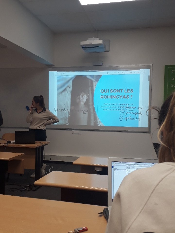 celiahllx's tweet photo. Merci à @Jeannougoub @ApollineB1 et @alienor_dmct pour cette présentation sur #lovearmyforRohingas créé par @jeromejarre. Action lancée pour redonner le sourire 

#lovearmy
#RSISTC3A https://t.co/1uBA6A4IKL