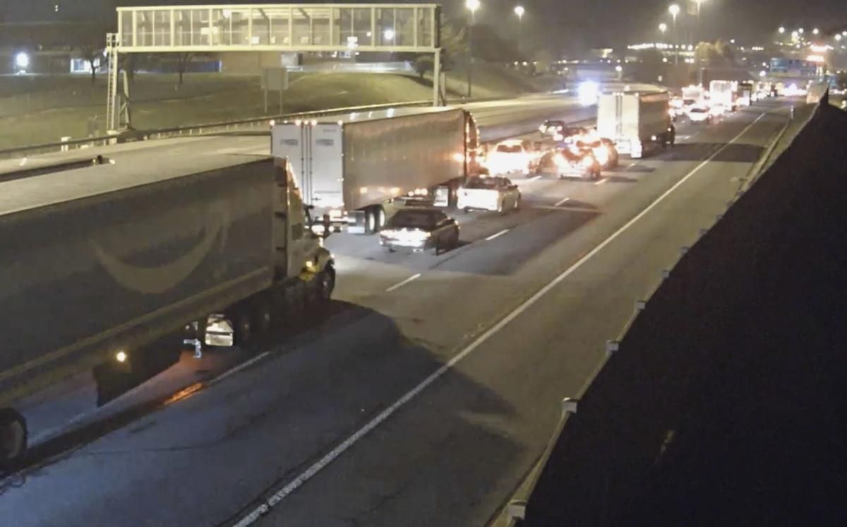 ThePressofAC's tweet photo. UPDATE: Travelers and commuters can continue on their way this morning now that the Delaware Memorial Bridge has reopened. #DelawareMemorialBridge
https://t.co/VfwaSqztz6 https://t.co/g8aXufjKUB