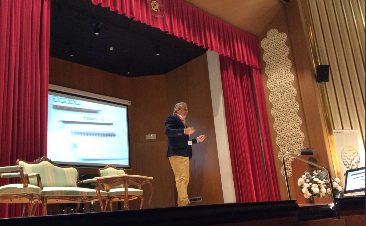 COPYPCV's tweet photo. El presidente del @COPYPCV, @enriquecastille, en su intervención en el @BrainingCongres, donde habló sobre la autoevaluación docente. #braining2018 #innovacióneducativa #educación #soypedagogo https://t.co/3TMAuZMyY1