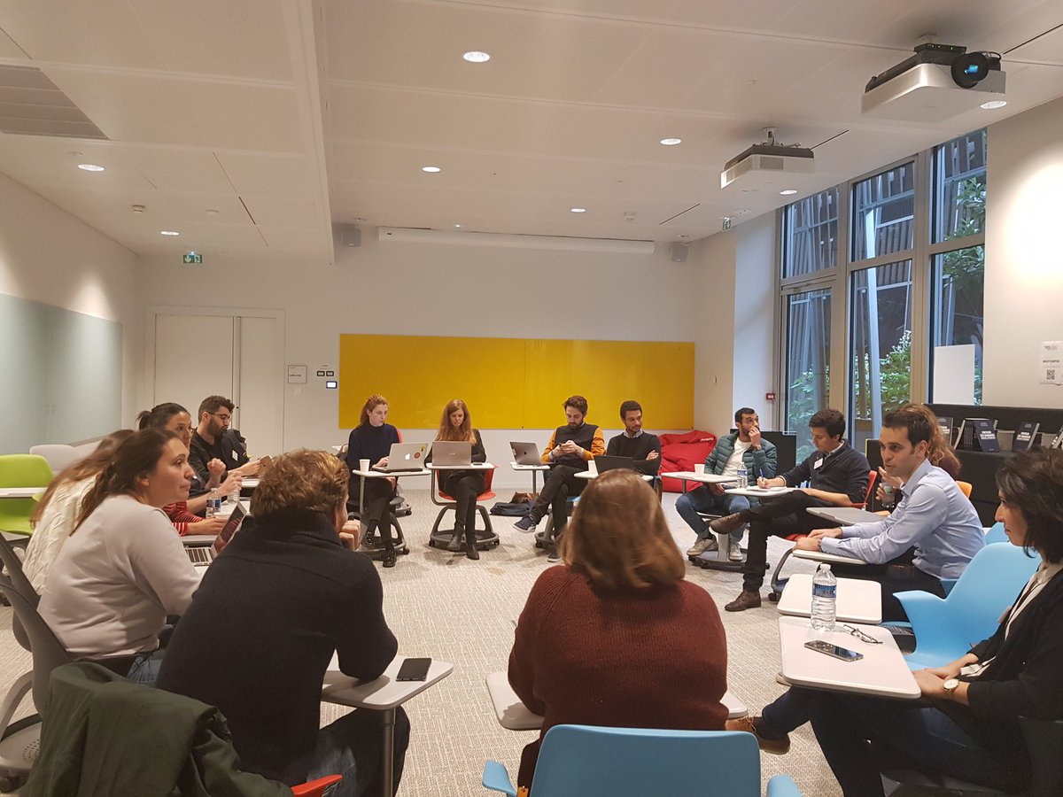 ClaireL_COM's tweet image. Place aux retours d'expérience des #incubateurs #BootCampISC #InternalStartupCall @LePlateauSG @SocieteGenerale. Les débats sont riches : on passe au crible les questions d'équipe, la relation avec les sponsors, la valeur des projets, la suite après 6 mois d'accélération