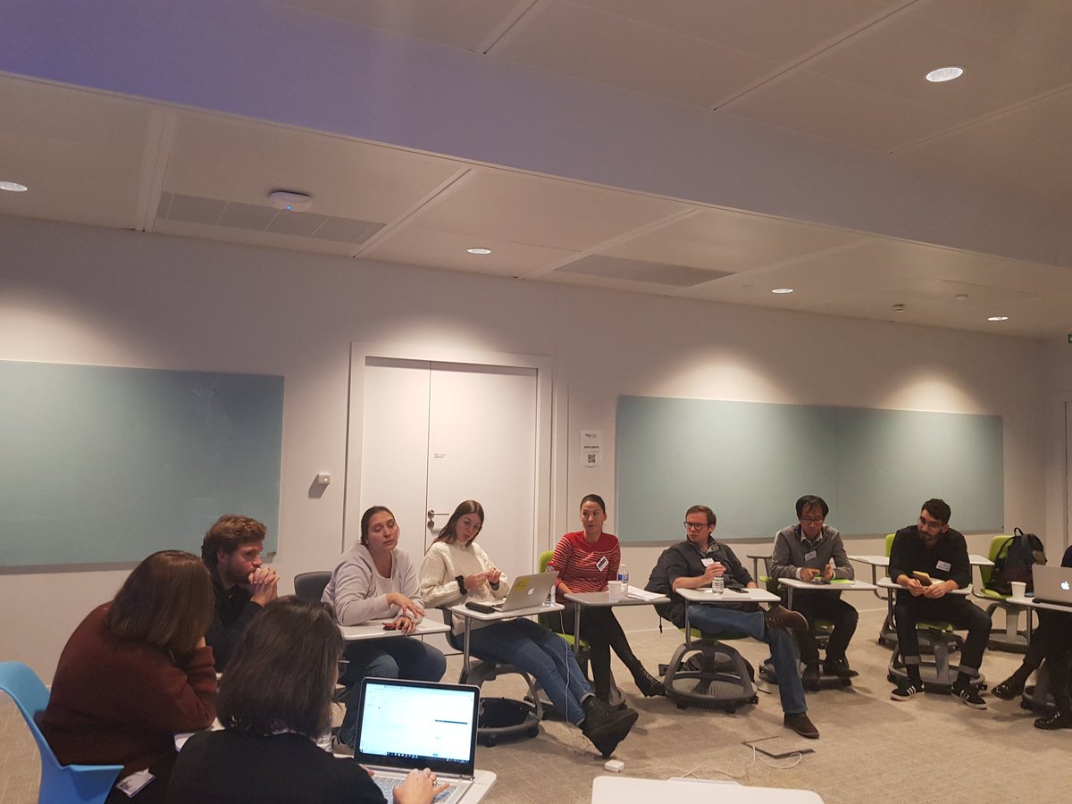 ClaireL_COM's tweet image. Place aux retours d'expérience des #incubateurs #BootCampISC #InternalStartupCall @LePlateauSG @SocieteGenerale. Les débats sont riches : on passe au crible les questions d'équipe, la relation avec les sponsors, la valeur des projets, la suite après 6 mois d'accélération