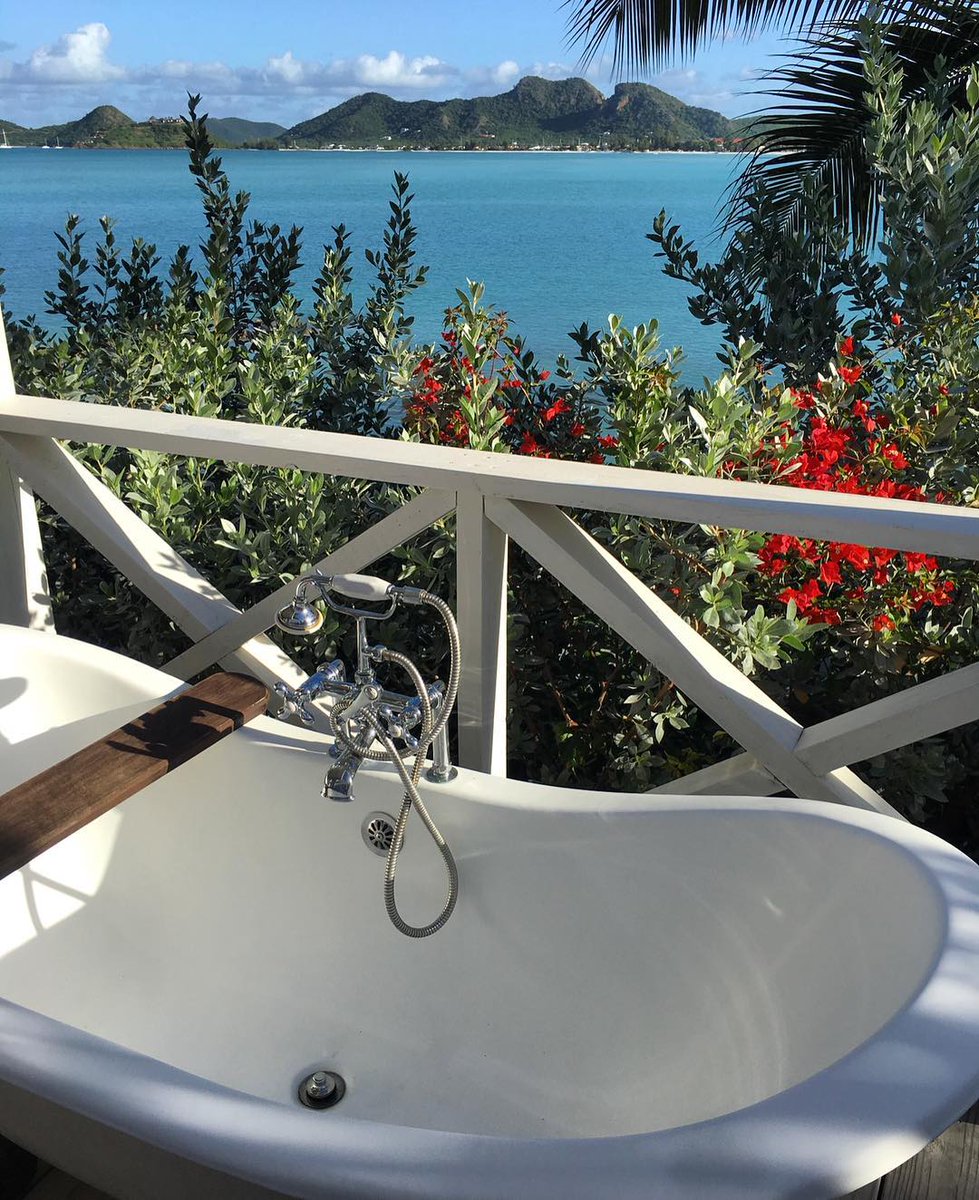 CocobayResort's tweet photo. I just woke up and #CocobayResort is already on my mind. #GetToHappy and come see us soon! ๐๐๐
#MondayMorning #MondayMotivation #Cocobaycation ๐ด https://t.co/koLDfA0c87