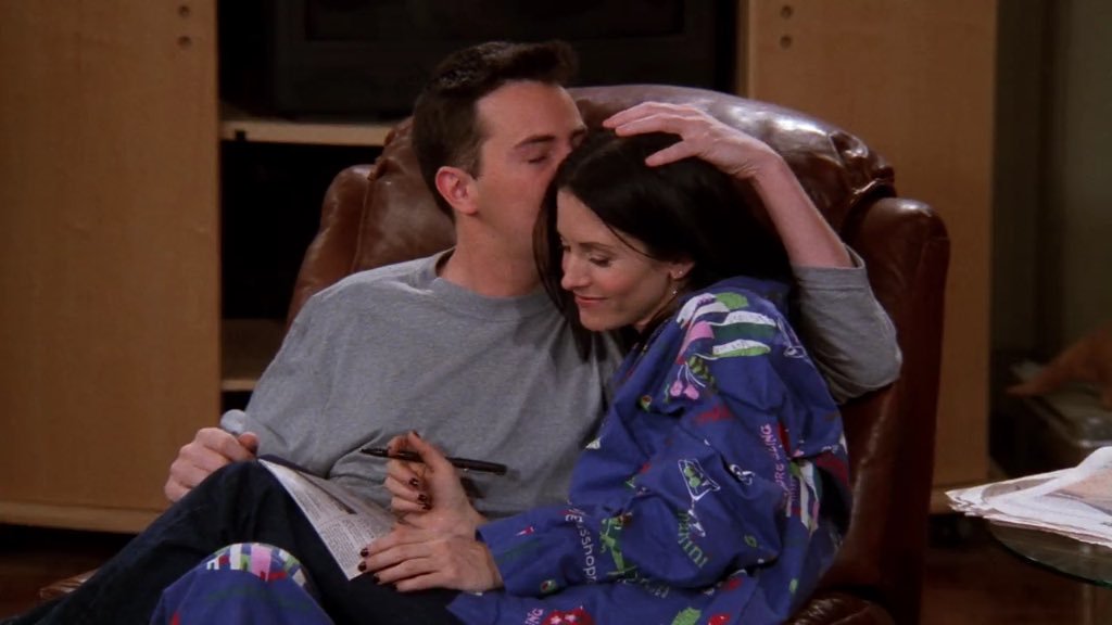 mikasss_'s tweet photo. esse tweet é invisível só consegue ver quem concorda que mondler é o melhor casal de friends https://t.co/Y6RMwf4iql