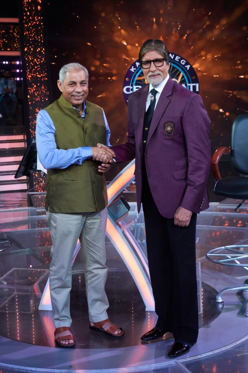 BrookPropIndia's tweet photo. Candor’s #CSR partner, The Earth Saviours Foundation CEO- Mr. Ravi Karla on the sets of Indian television show Kaun Banega Crorepati along with Mr. @SrBachchan and stand-up comic artist Mr. @KapilSharmaK9 advocating a noble cause.
#AddLifeToYourDays #KBC @EarthSaviours1 https://t.co/ArKf1jYYjm