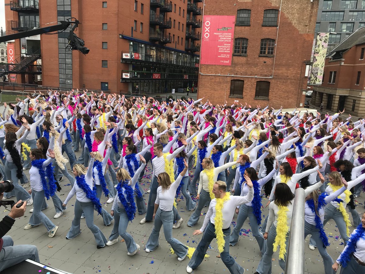 Tanya_Robb's tweet photo. Congrats to all the @BirdCollegeUK students that smashed a world record today for the largest disco dance! Well done everyone!! #MammaMia2 #universaluk https://t.co/9Ubq6c2lTS