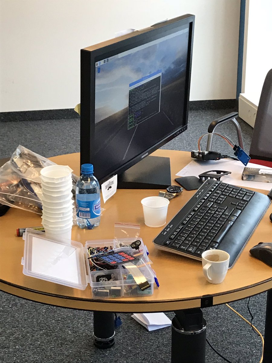 SwissDataForum's tweet image. J-1 avant la 4ème édition du #swissdataforum. C’est la dernière ligne droite pour les préparatifs des démos de l’espace visiteurs. Y-serez-vous ?