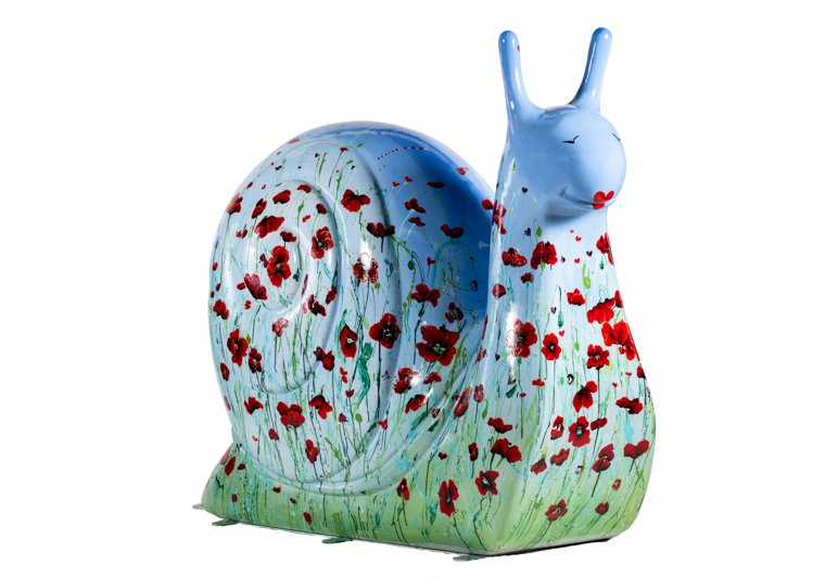 shaunbythesea's tweet photo. Over 3000 people have voted throughout the #CupOfSnails and now it's time for the final! From 11am tomorrow, you'll be able to vote for our two finalists: Poppy and To Everything There Is A Season! #BeMoreSnail https://t.co/e4OS4ct5wp