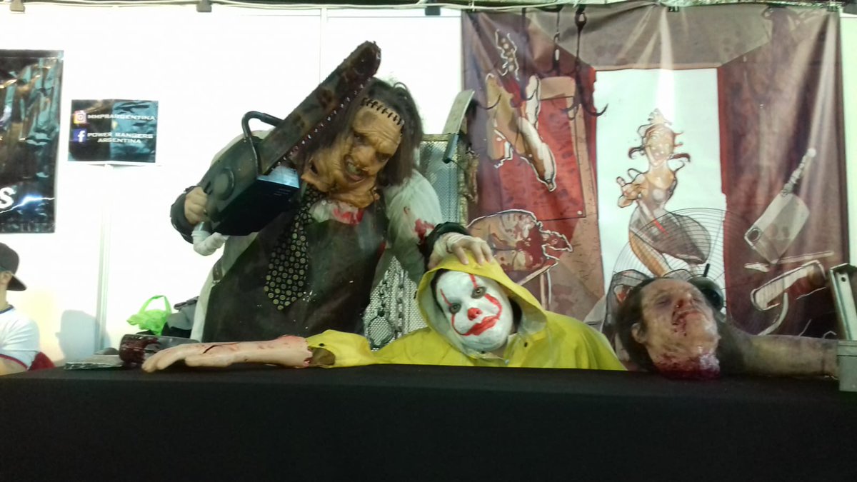 Yo_Vixy's tweet photo. #ComicConvention #CCU2 el sábado!!!! Más que genial que estuvo 🎈🤡😊  @ValeRiddle
@chitocurbe @ComicUruguay @DarkSide_Bros https://t.co/X0hvOGyduA