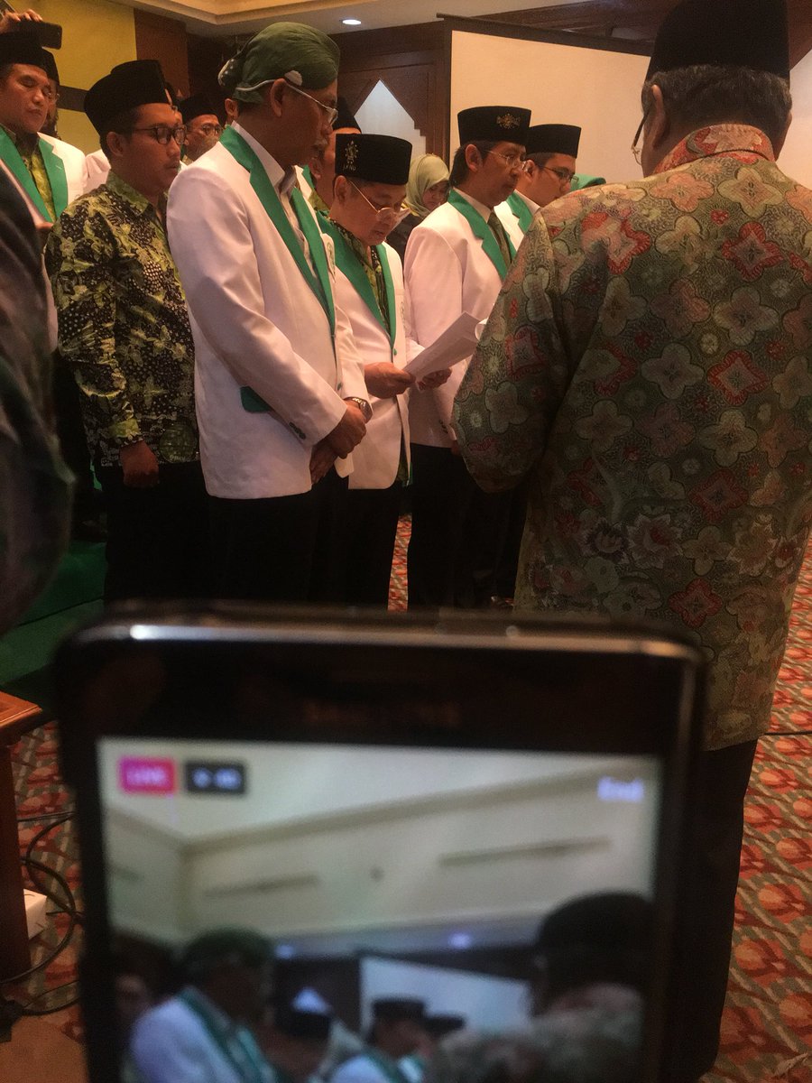 inf_indonesia's tweet photo. Pengukuhan Pimpinan Pusat Perhimpunan Dokter Nahdlatul Ulama (PDNU) di Gd.PBNU Jakarta, Senin (26/11). Ketua PDNU Dr. Muhammad S.Niam Sp.B praktek di RS Saiful Anwar Kota Malang #PDNU #seputarnu https://t.co/NH719eLJx0