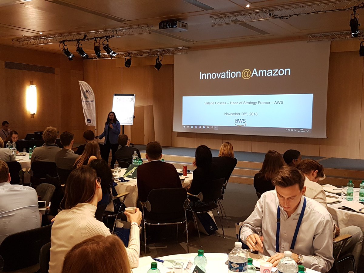 Valerie Coscas about failure: if you are afraid of it, 1. Lower the cost of failure et 2. Face your fear by experimenting a lot #ProudToBeAXA #AXAGGX18