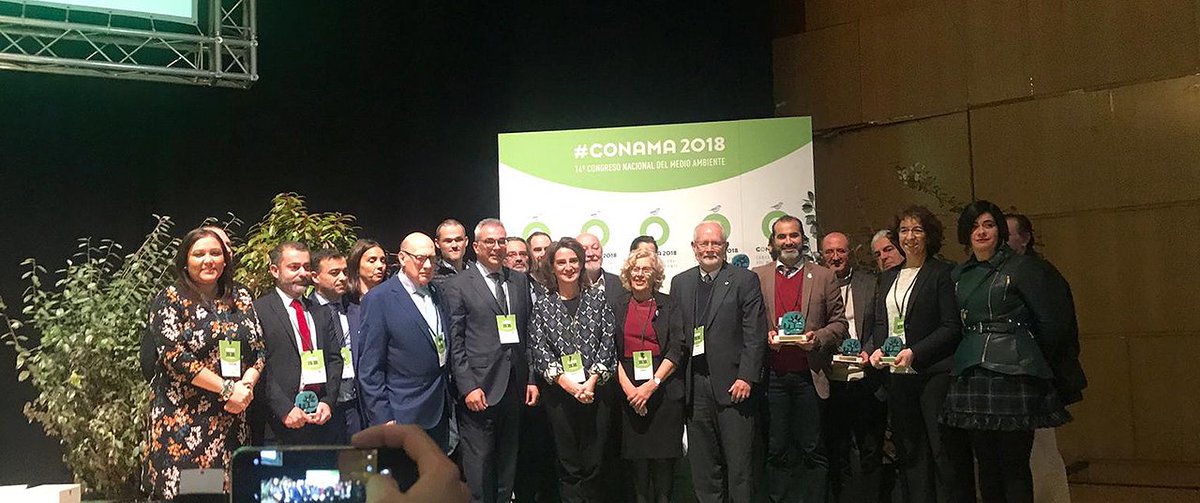 Espana_Colombia's tweet photo. #Conama2018 es la la gran cita de la #sostenibilidad en #Iberoamérica y #España. No hemos faltado a su inauguración (asistió nuestra directora @berta_fuertes) y prestamos nuestro apoyo, colaborando en la organización de #EIMA2018 https://t.co/bJYFmOAOwQ | #ActividadFCECo https://t.co/9ijdqX94Sy