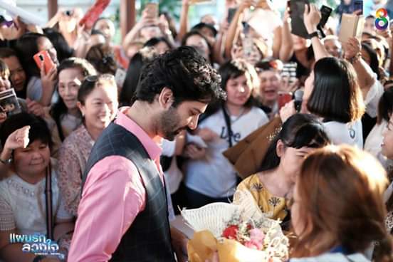arshiperu's tweet photo. @BarunSobtiSays in #Thailand 
@thaich8 
#Wewantsaruninperu #wewantbaruninperu #wewantsanayainperu https://t.co/WvUkIfRK0U