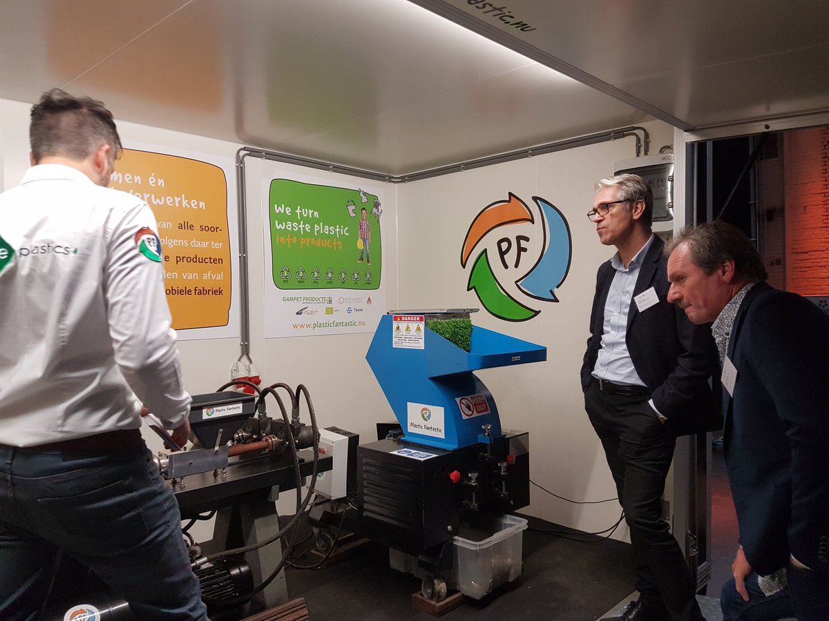 save_plastics's tweet photo. Vandaag zijn wij aanwezig op het zwerafvalcongres van Nederlandschoon. Leuk om weer nieuwe mensen te ontmoeten en te inspireren. https://t.co/hdQY0qysfT
