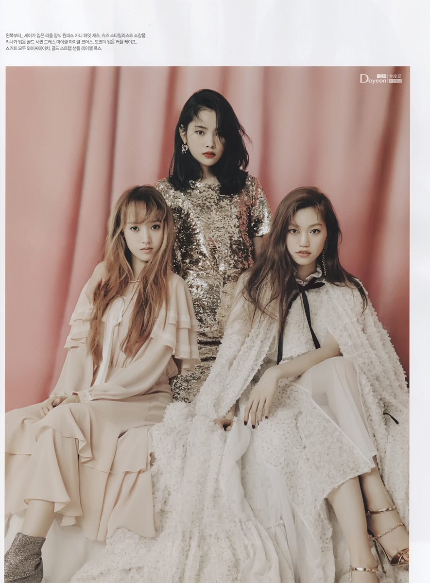 WEKIMEKI_INTL's tweet photo. [PIC] Weki Meki for Marie Claire scans
via https://t.co/oLke6OhZQr
#위키미키 #WekiMeki https://t.co/qbvgTimfwj